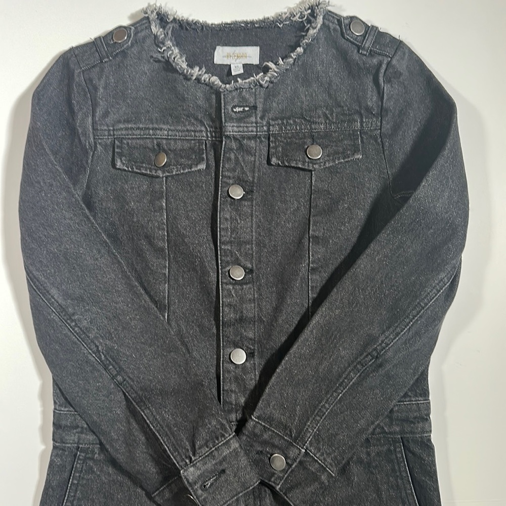 Black Daya by Zendaya denim jumpsuit. Size XS. Jumpsuits are the ‘winter’ item.